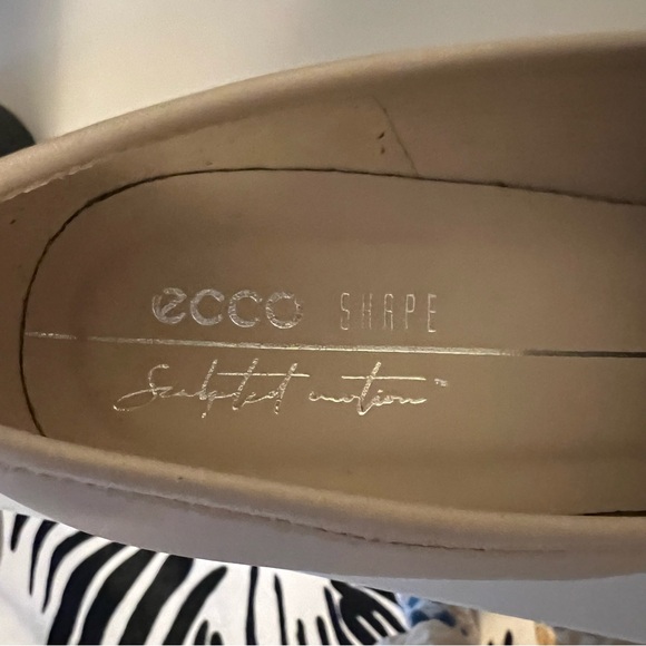 ECCO Women's Sculpted Lx 55 Block-Heeled Loafer cream size euro 39 (us 8-8,5) - Picture 14 of 14